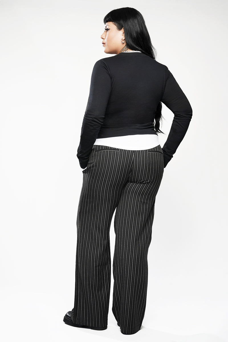 eco-friendly womens layered shirt with thumbholes