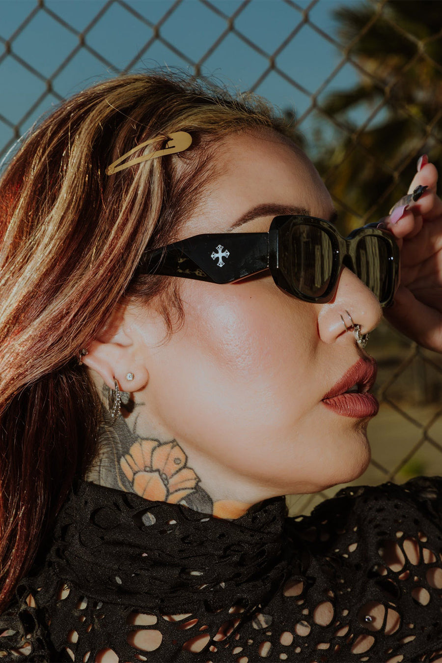 oversized gothic sunglasses