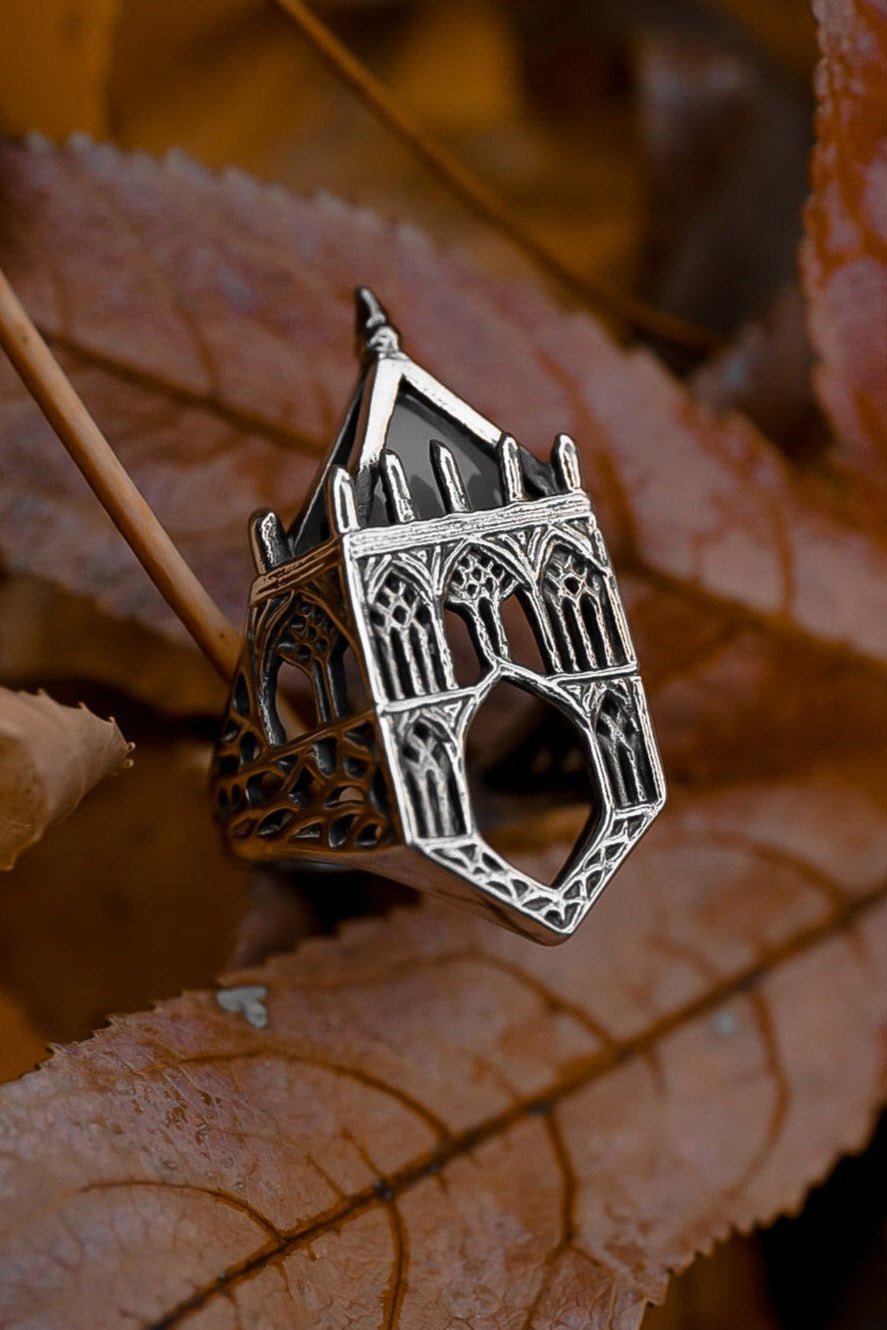 Gothique Ring - jewelry - VampireFreaks - Lively Ghosts