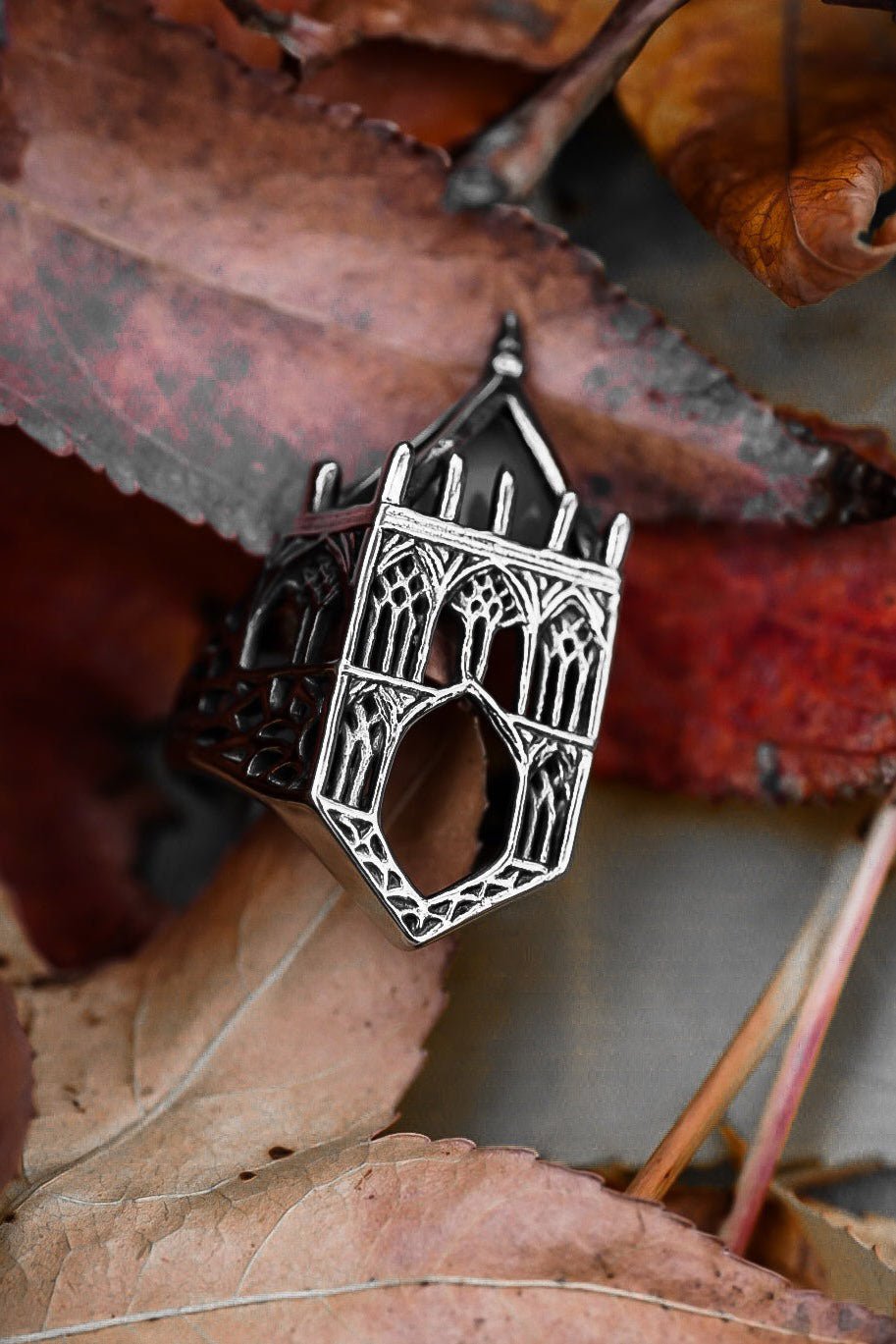 Gothique Ring - jewelry - VampireFreaks - Lively Ghosts