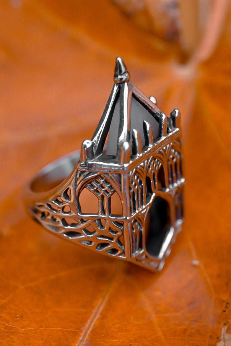 Gothique Ring - jewelry - VampireFreaks - Lively Ghosts