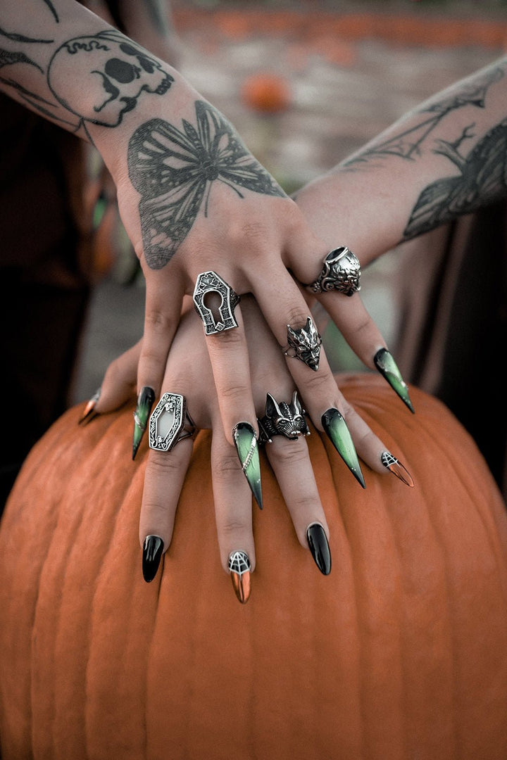 Gravekeeper Ring - jewelry - VampireFreaks - Lively Ghosts