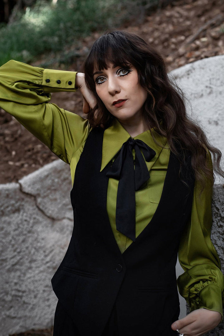 collared witch top with bow