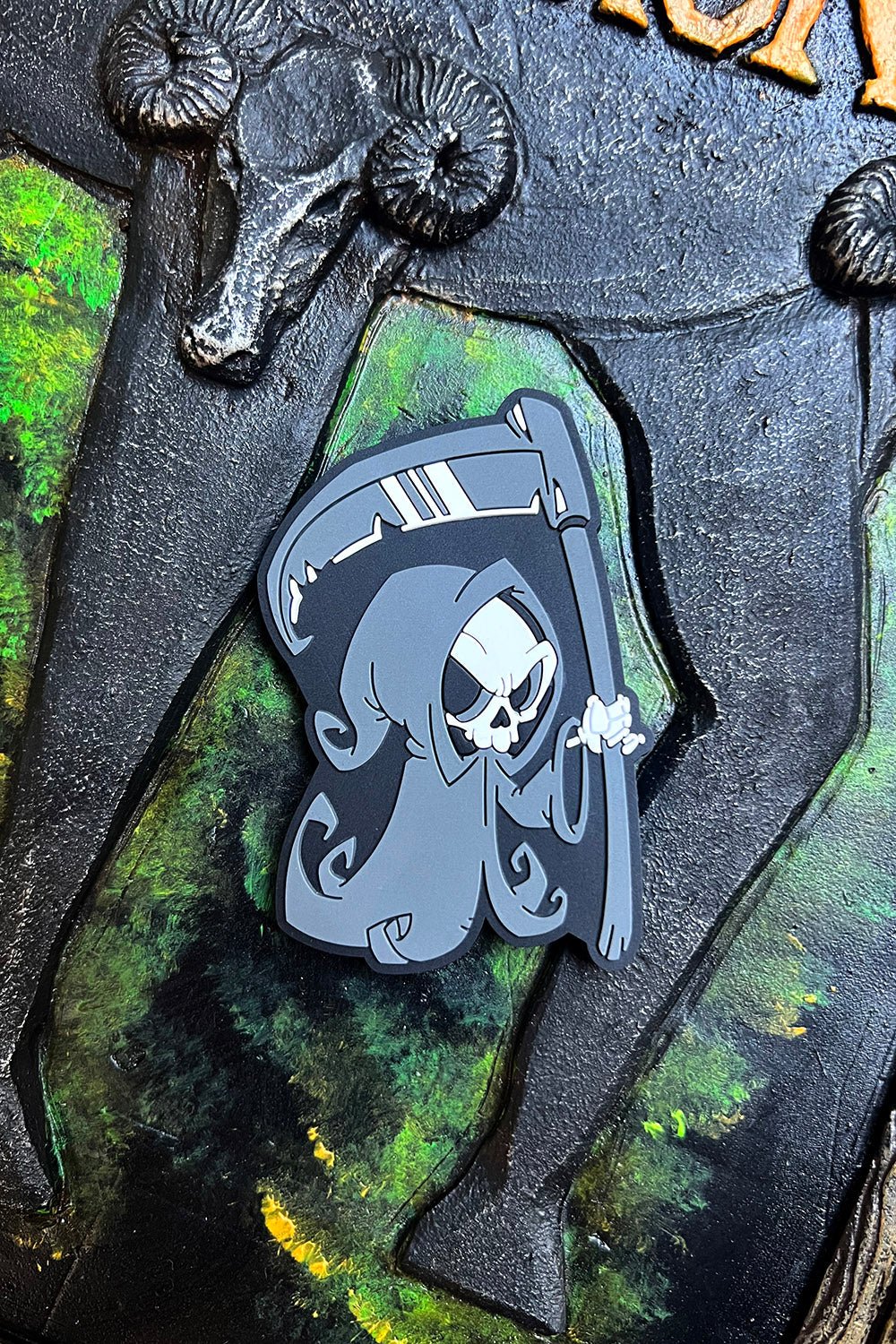 Grim Creeper Rubber Magnet - stationery - VampireFreaks - VampireFreaks