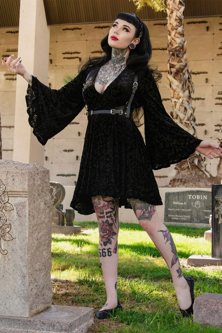adjustable gothic harness