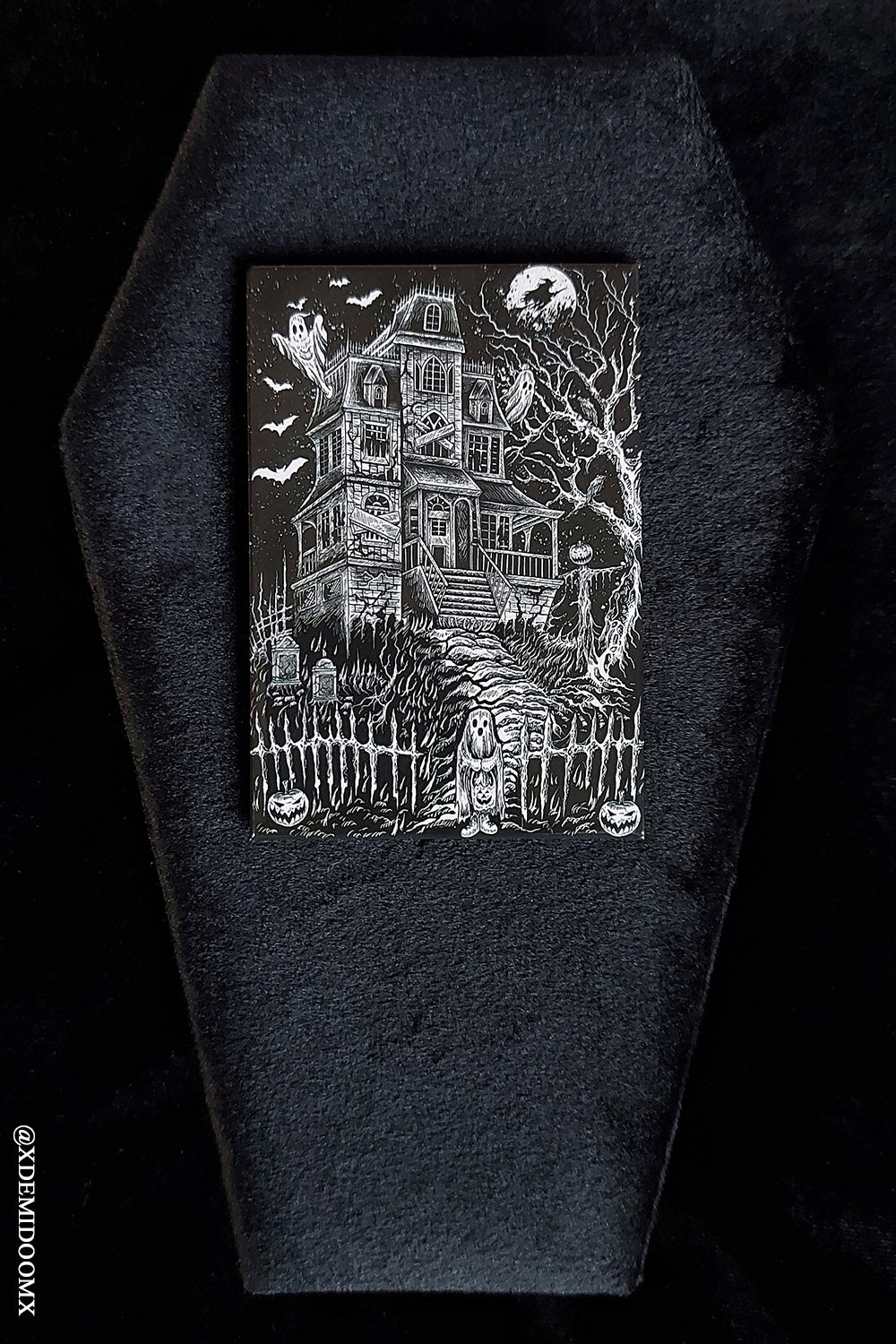 haunted house magnet