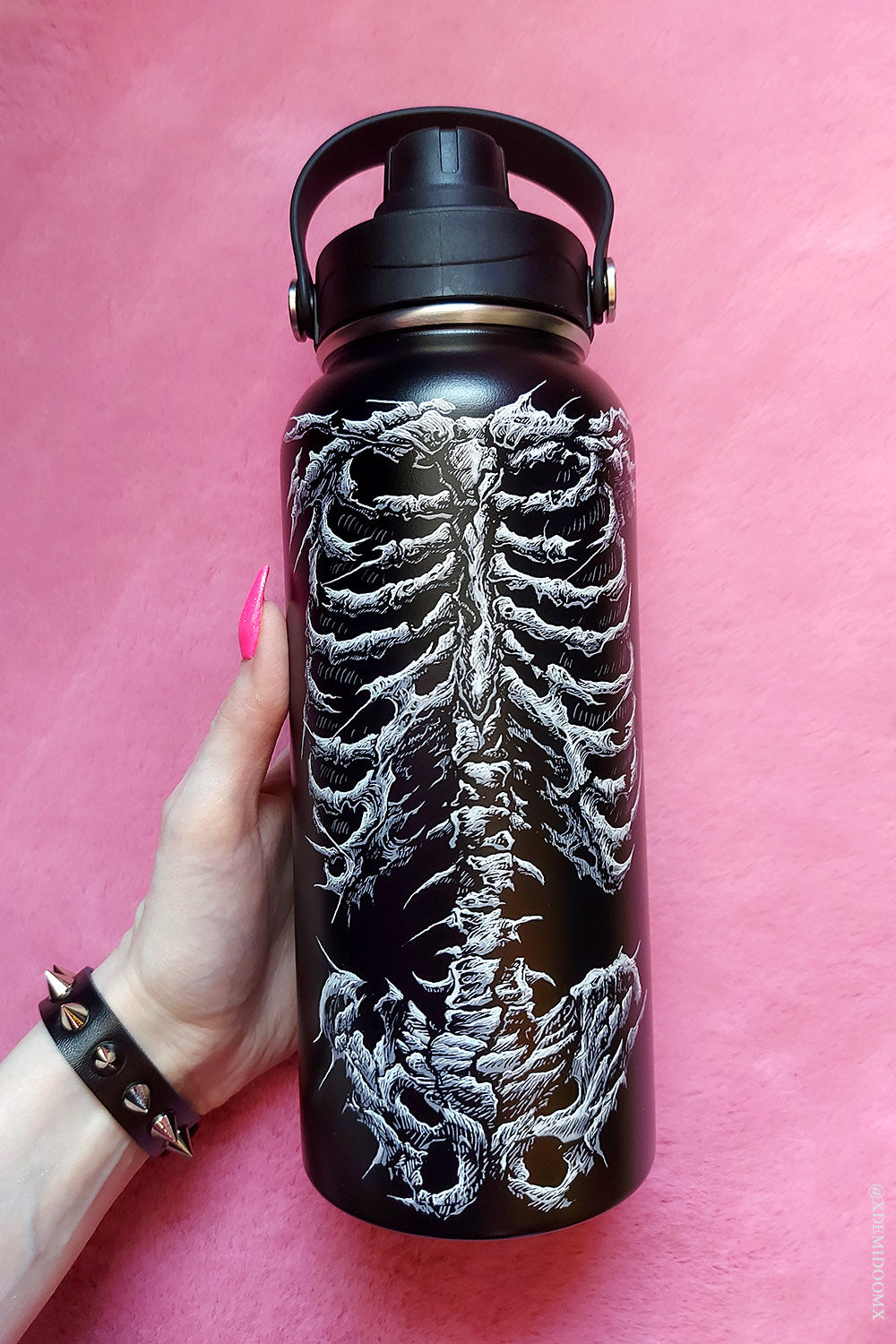 stainless steel goth water bottle by vampire freaks 