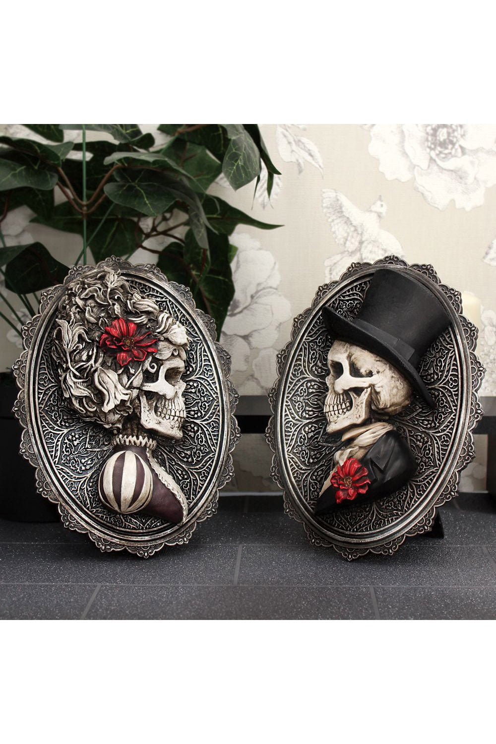 Handsome Skeleton Plaque - housewares - VampireFreaks - Nemesis Now