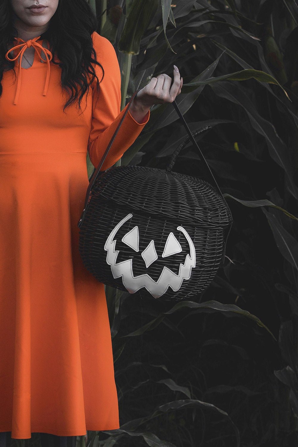 Haunted Hallows Picnic Basket [BLACK] - bags & wallets - VampireFreaks - Lively Ghosts