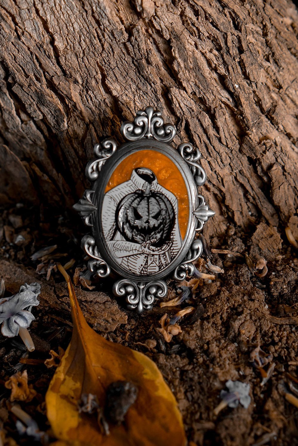 Headless Horseman Pin - pins & patches - VampireFreaks - Lively Ghosts