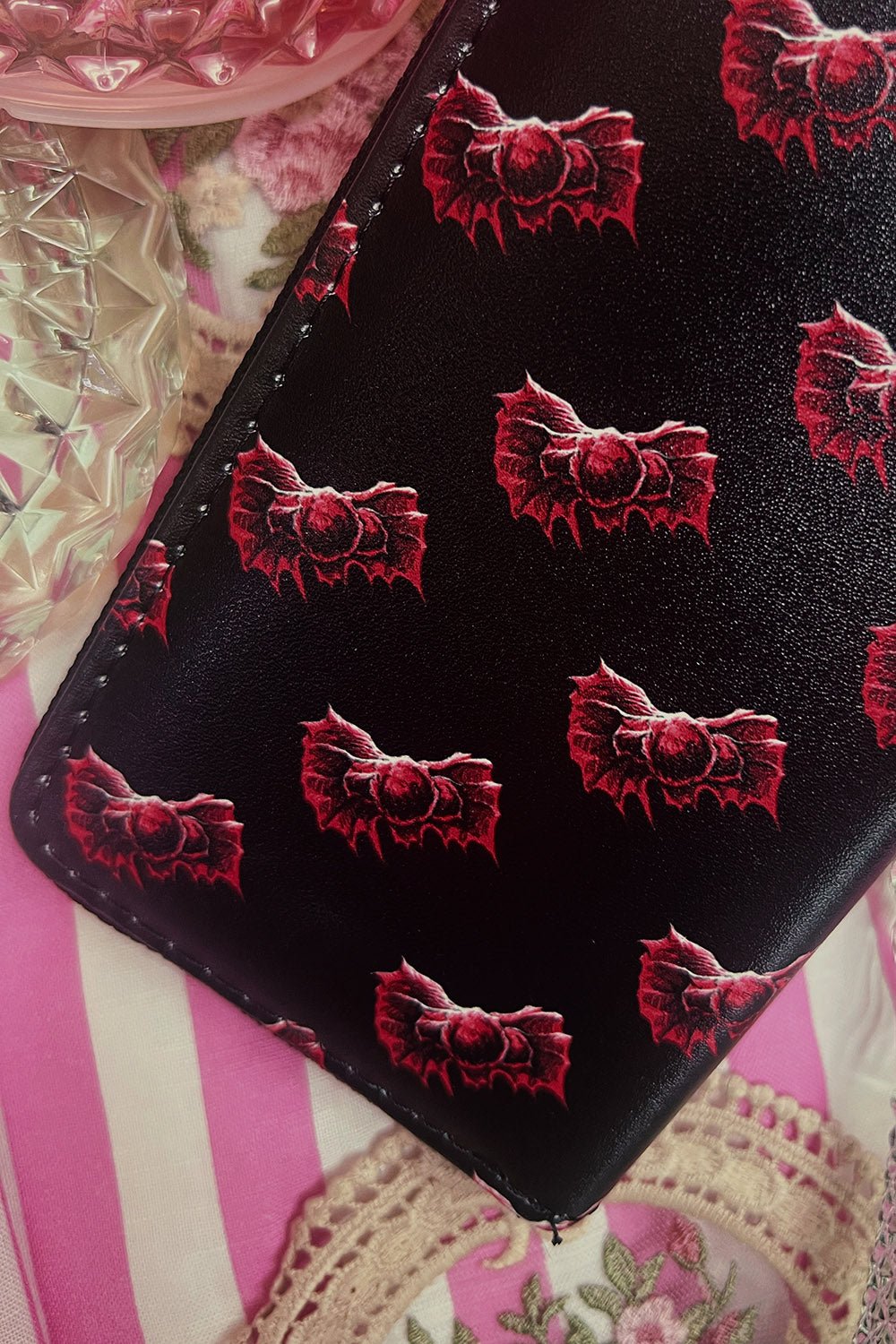 Hell Kitty Wallet - bags & wallets - VampireFreaks - VampireFreaks