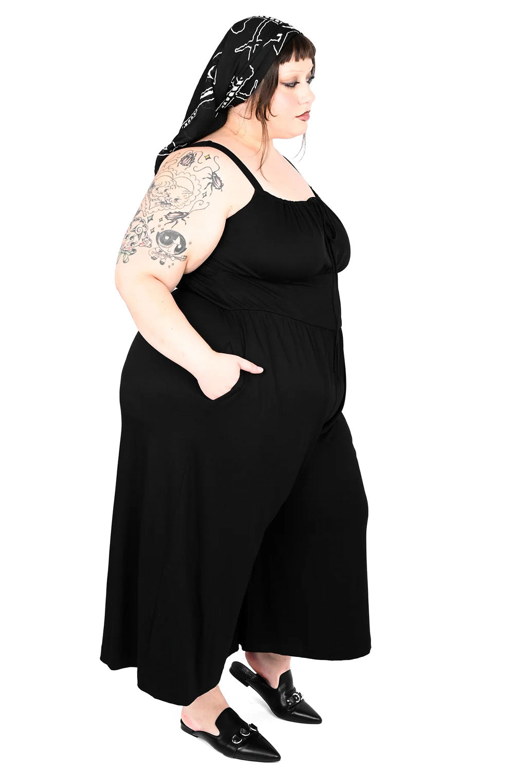 Comfy goth jumpsuit with deep pockets and side zipper