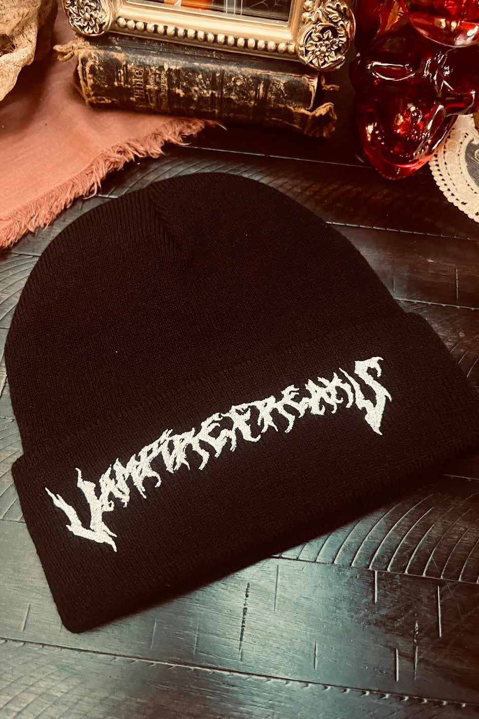 vampirefreaks logo beanie