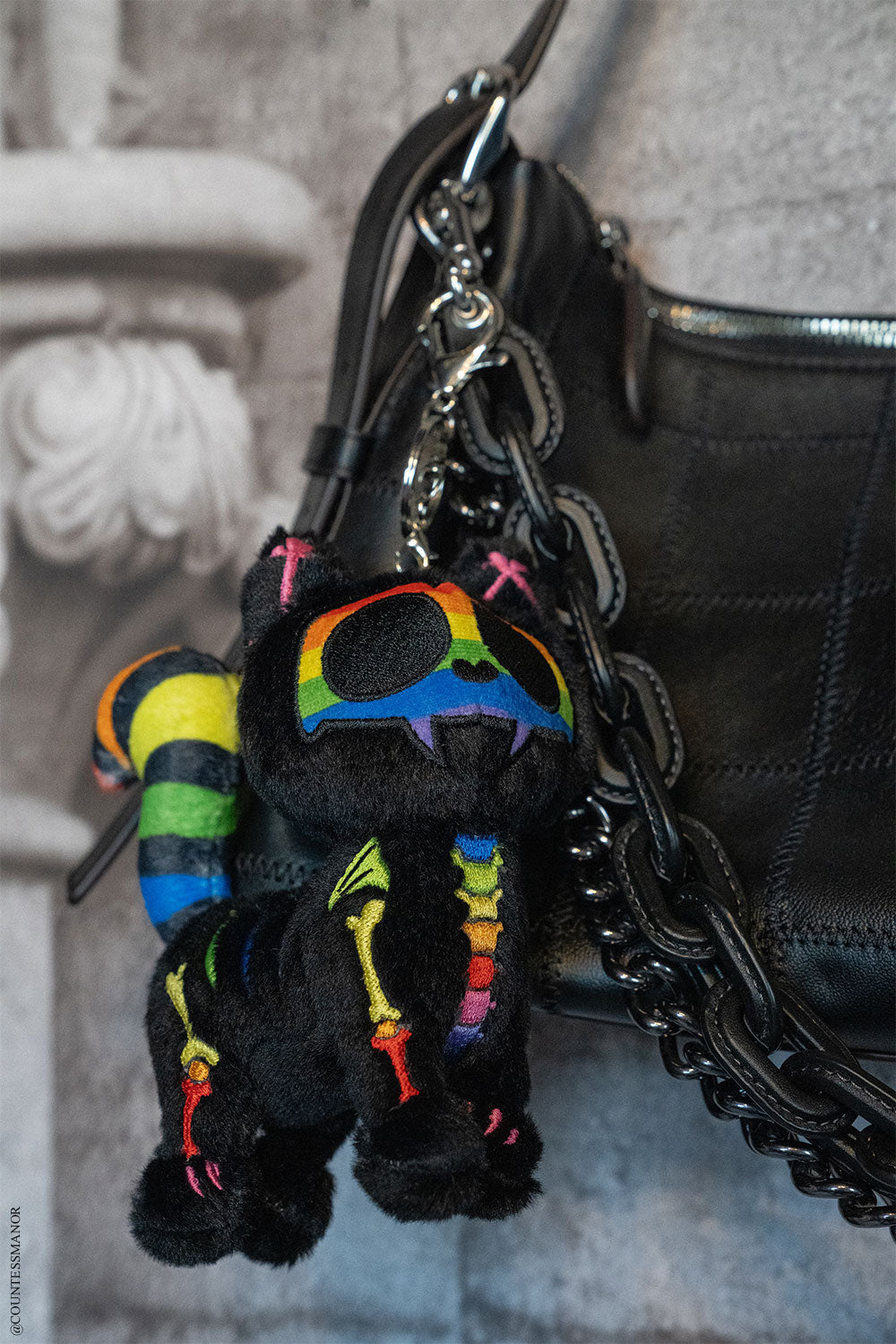 Rainbow Skelekitty Plush Keychain – VampireFreaks