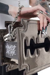 Moonlit Glow Razor Blade Purse [SILVER]