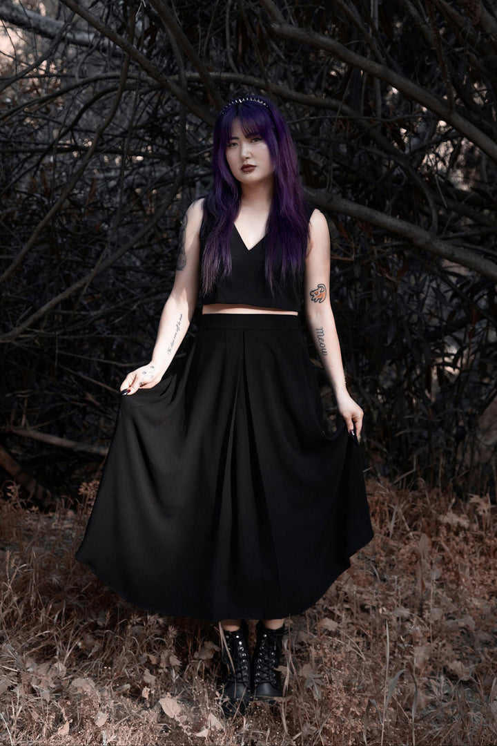 womens witchy black midi length skirt