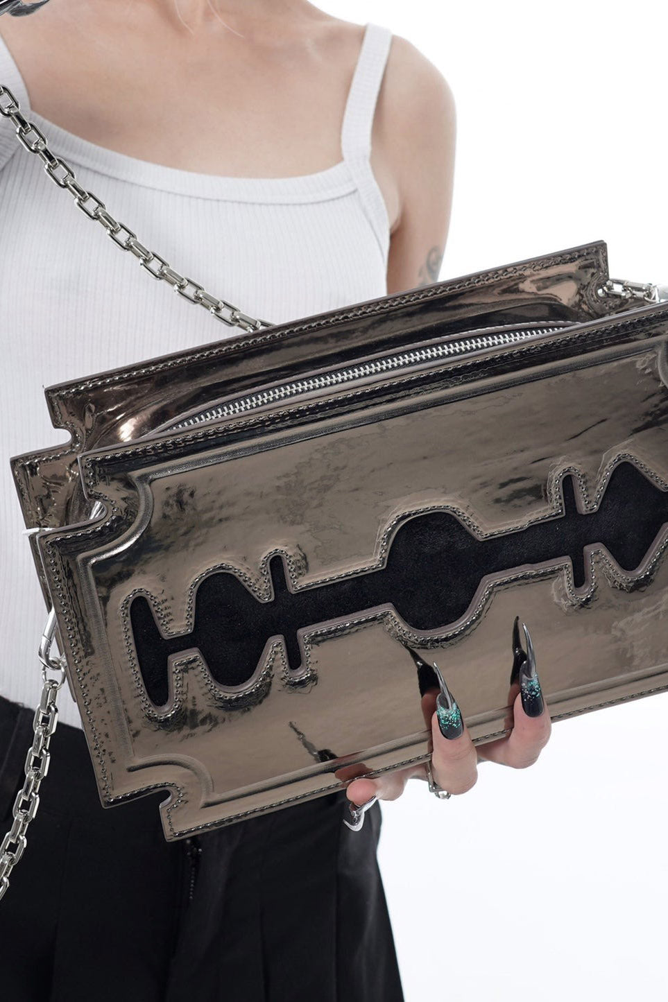 Moonlit Glow Razor Blade Purse [SILVER]