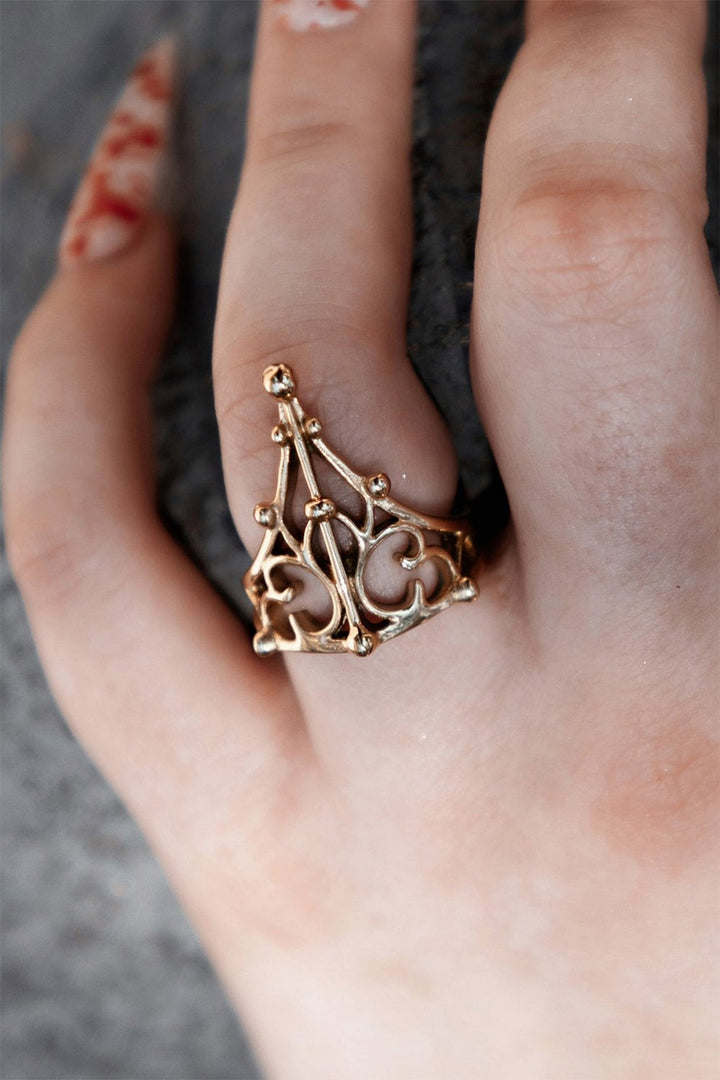 ornate gothic victorian ring