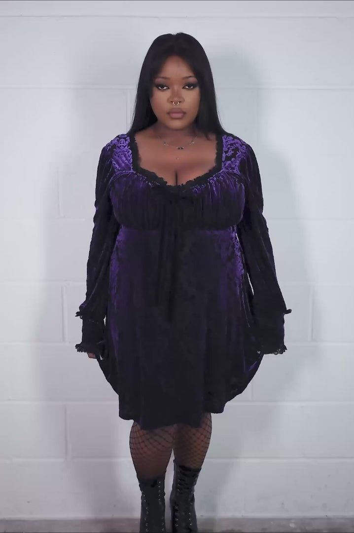 sweetheart neckline purple dress