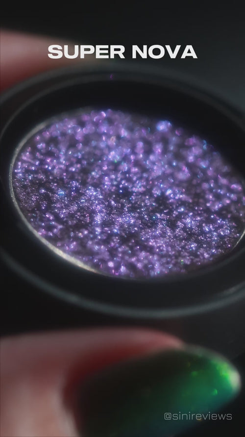 video of glittery shimmer purple eyeshadow