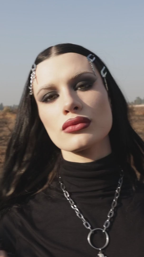 video of gothic hair clip set by the pretty cult