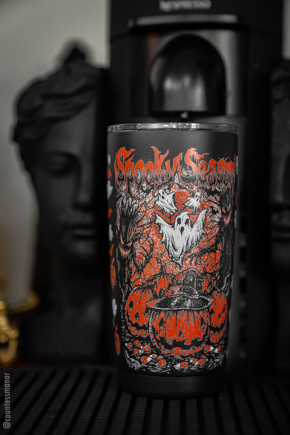 Taza de viaje de 20 oz con temática de temporada espeluznante 