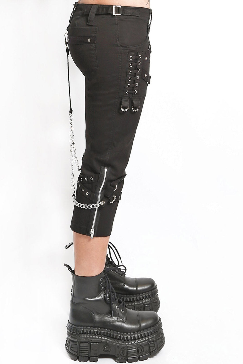 black cotton blended womens low-rise tripp nyc punk capri pants