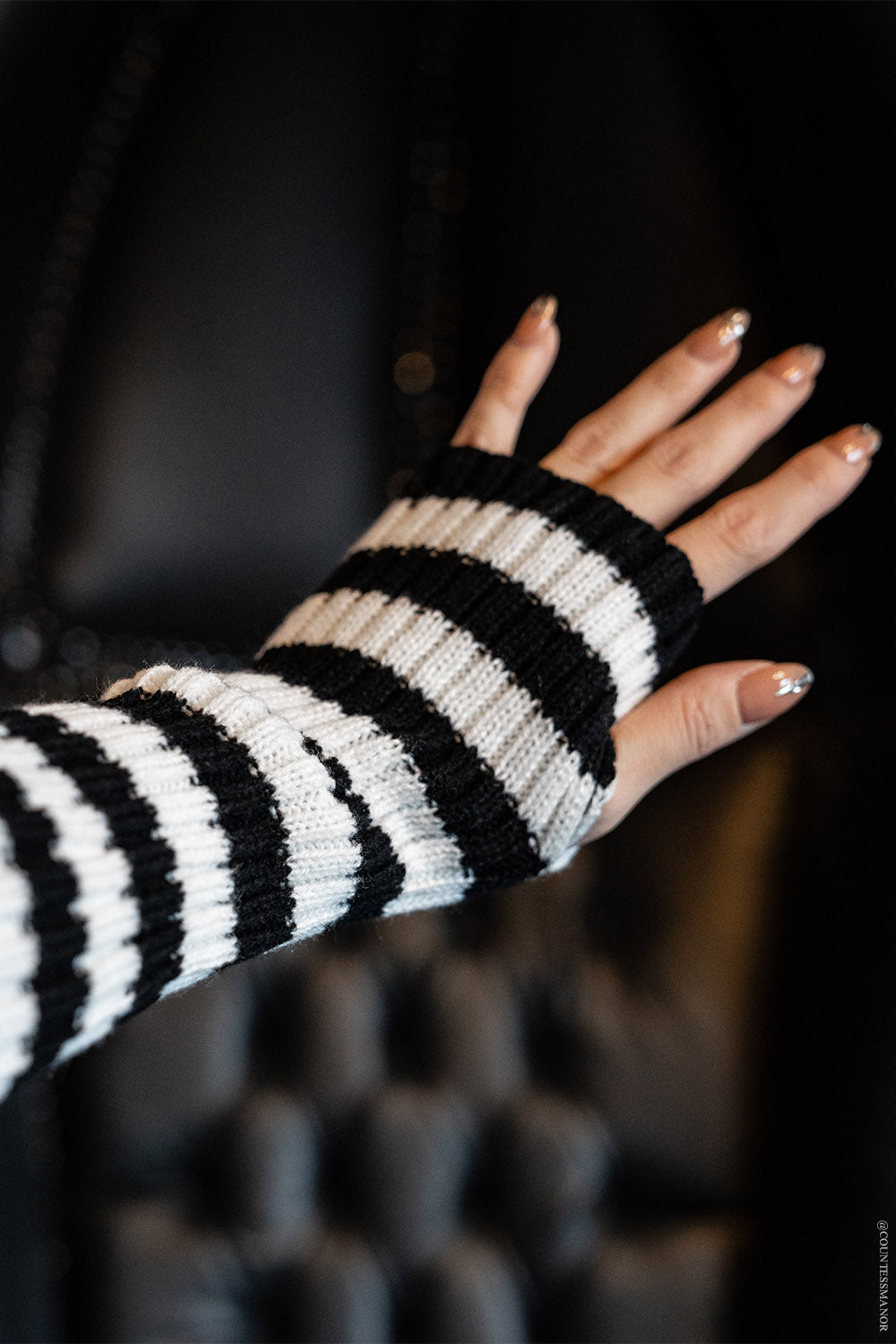 emo e-girl striped gloves