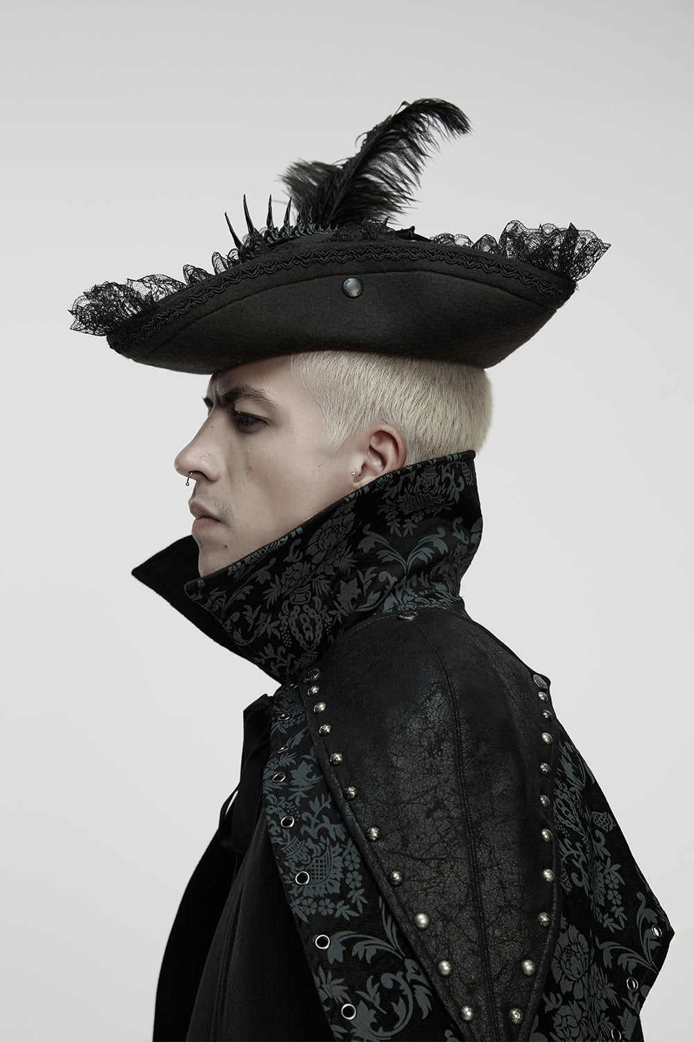 ruffled pirate hat nad skeleton dragon 