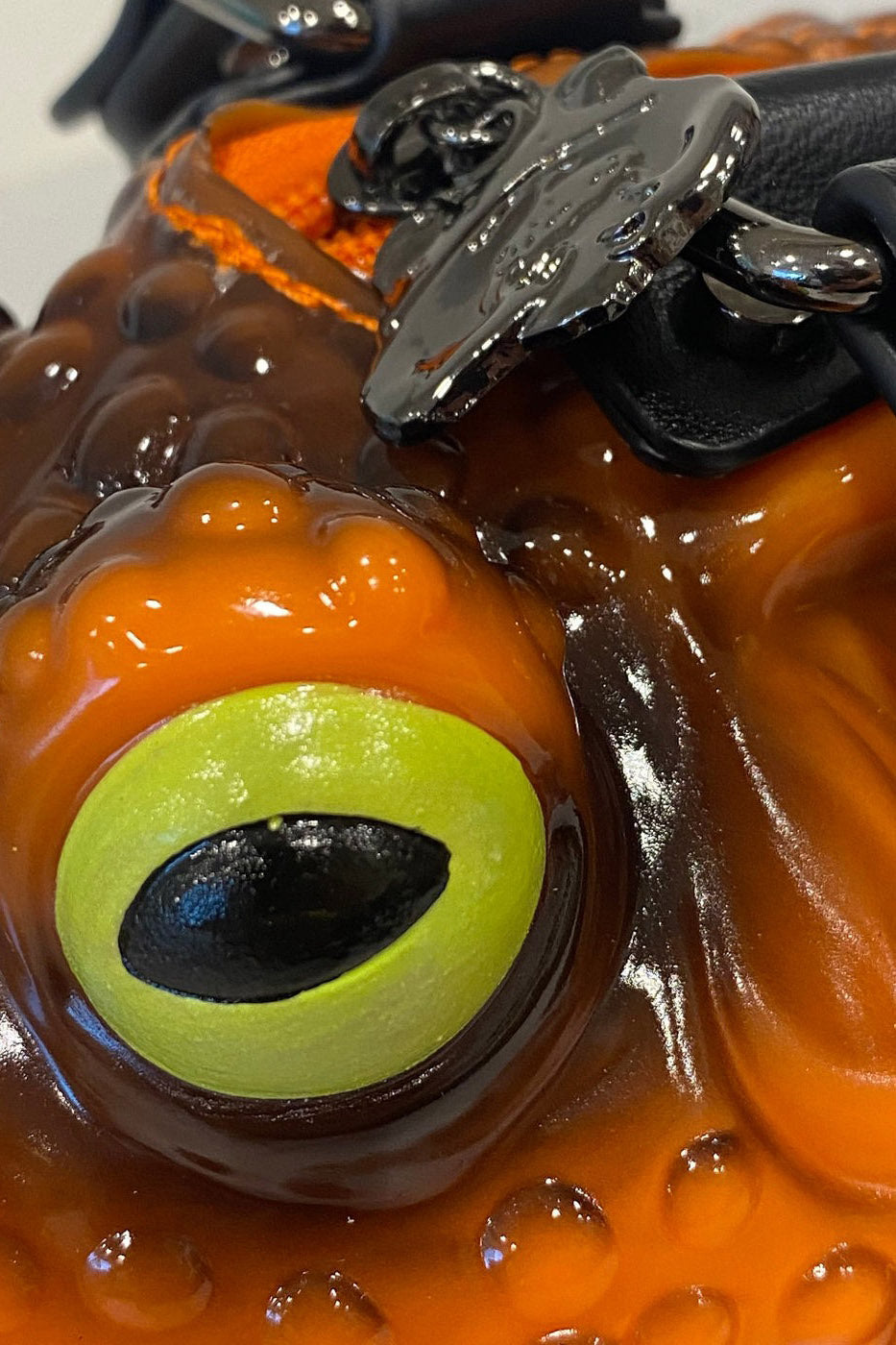spooky toad purse with shoulder strap