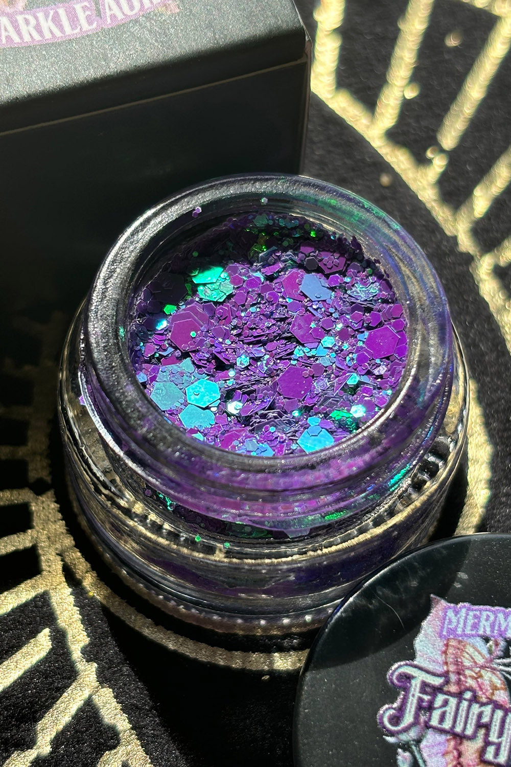 bright purple eyelid glitter