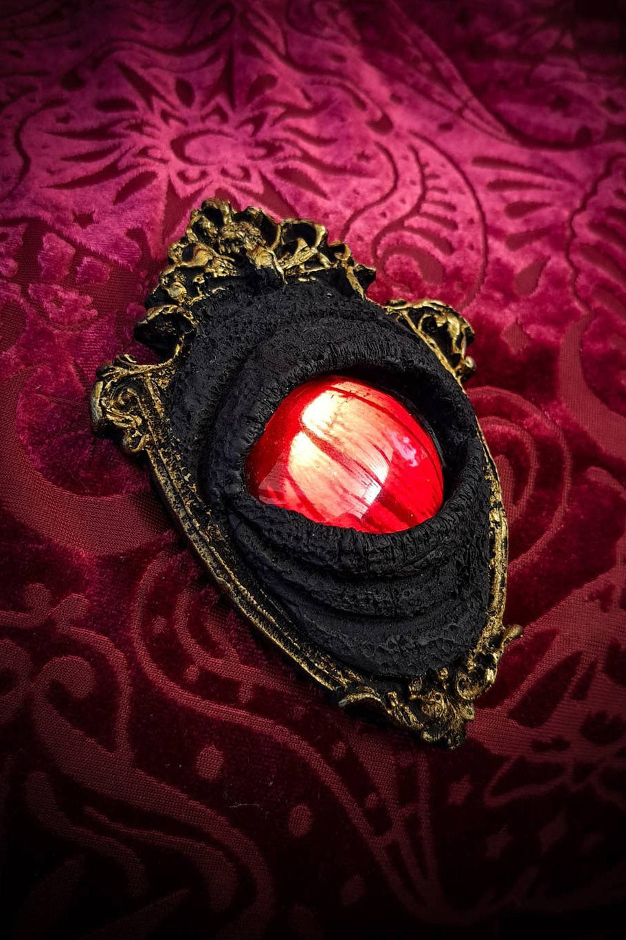 halloween horror monster eye wall art plaque