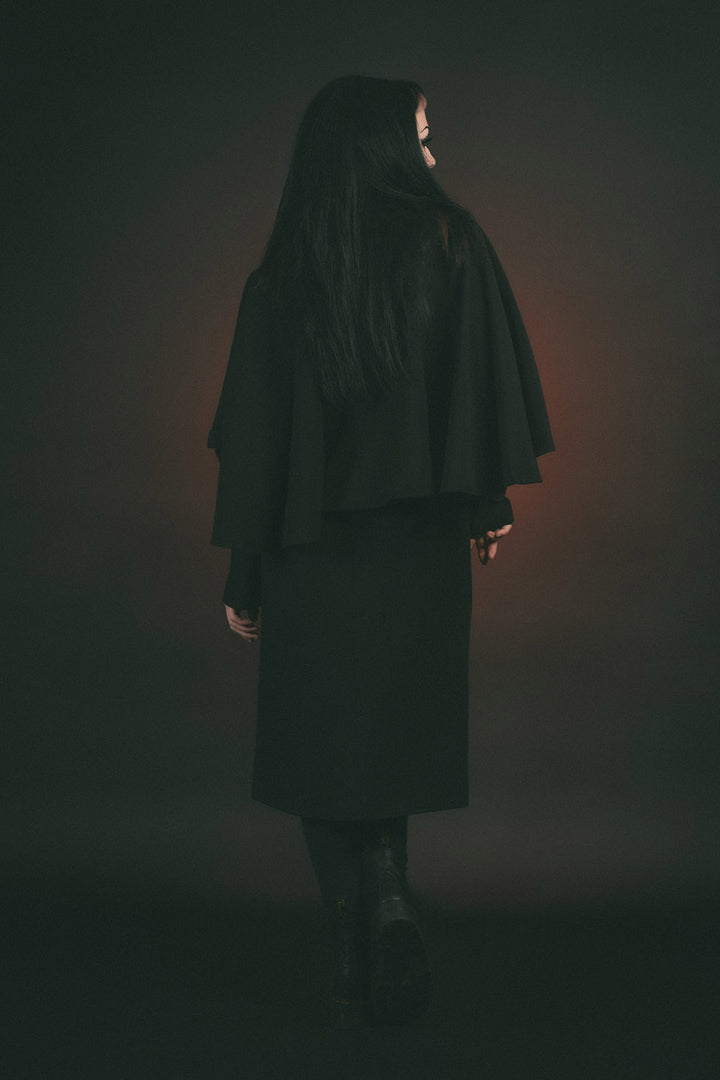 womens black capelet coat