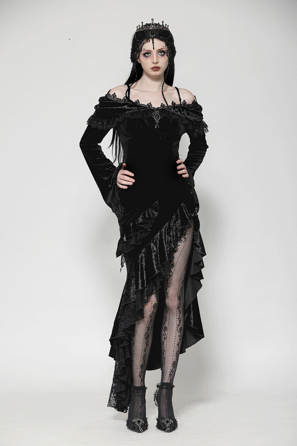 dark princess gothic long maxi gown with leg slit