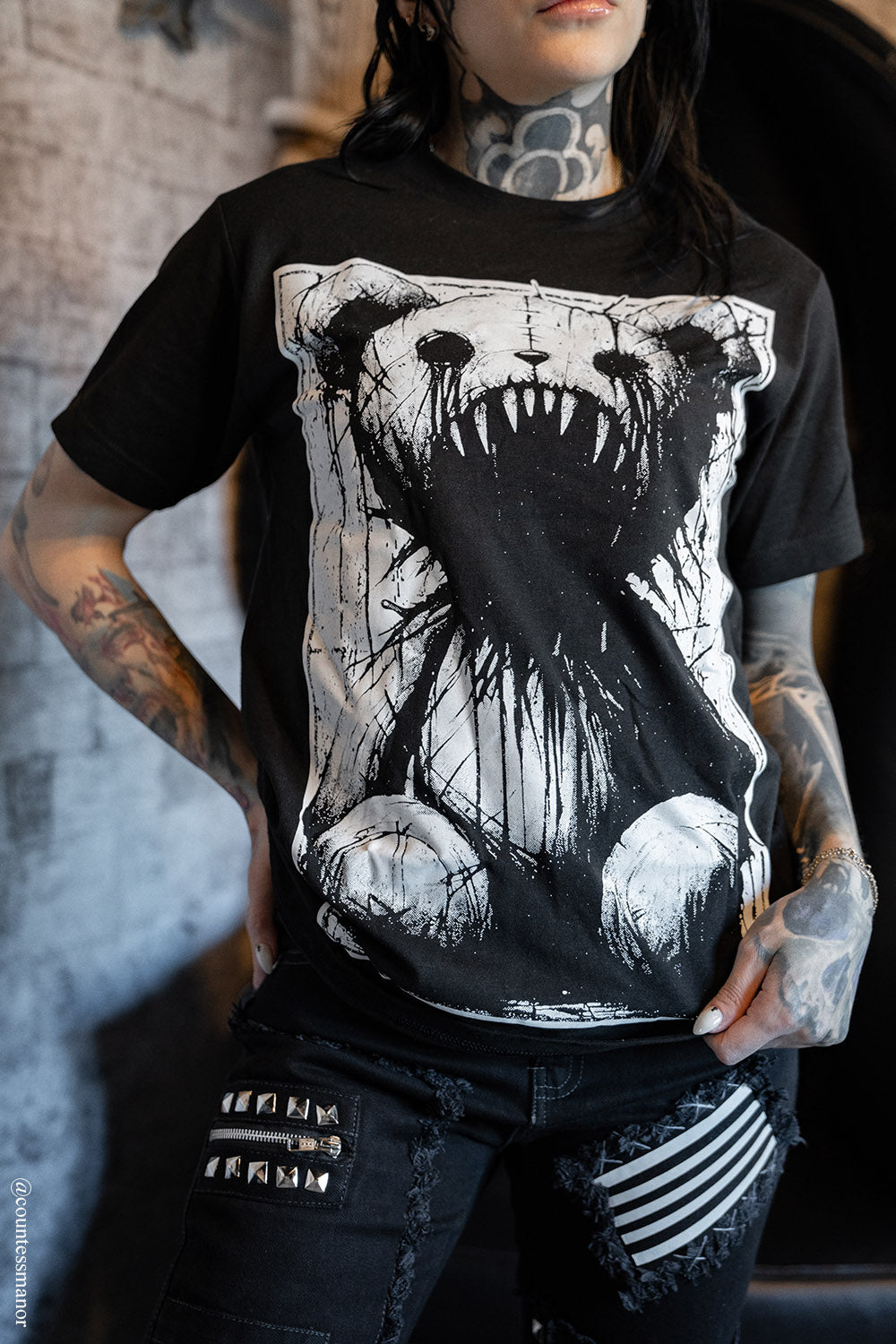 heavy metal screaming teeth horror tshirt