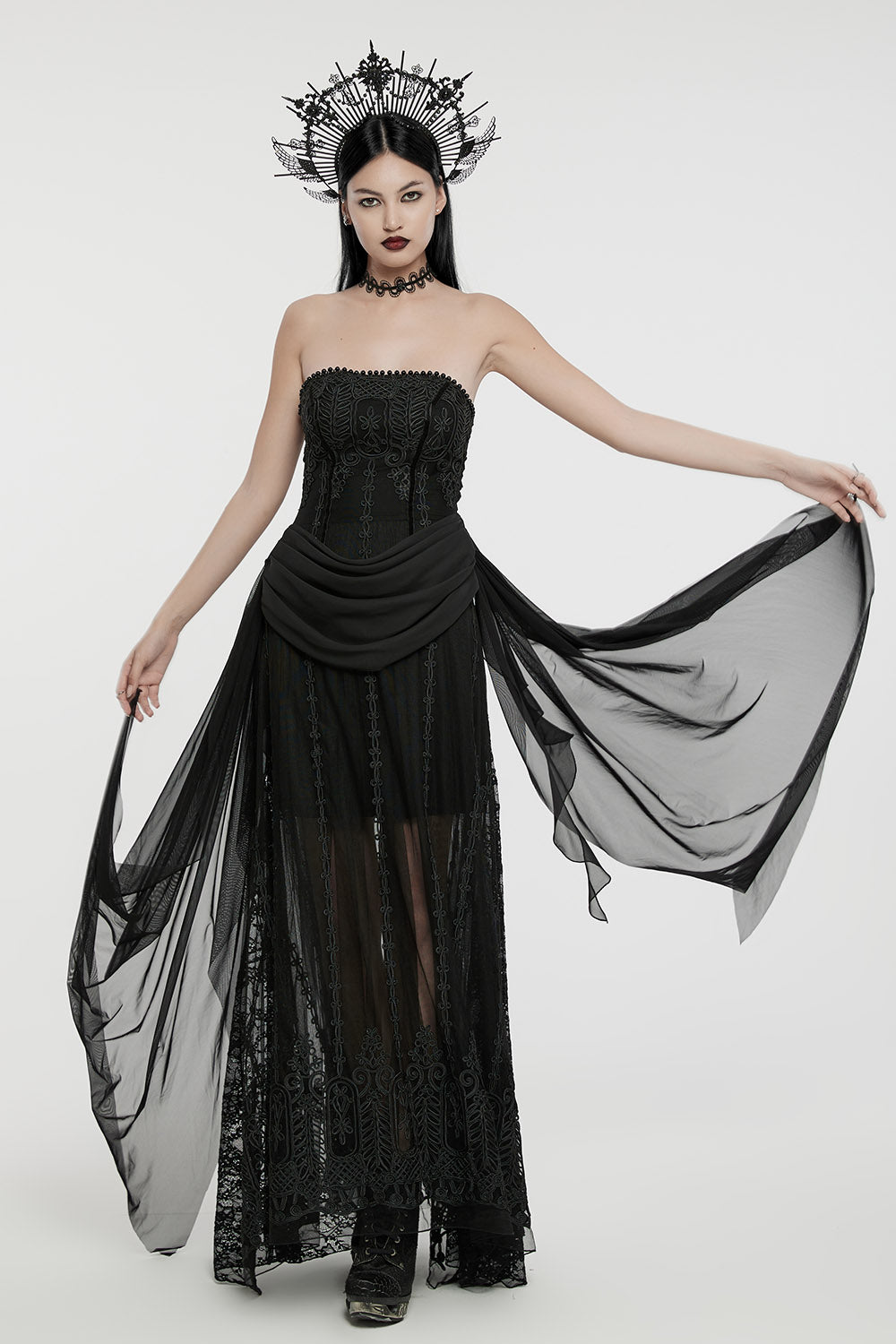 sweetheart neckline black mesh gown