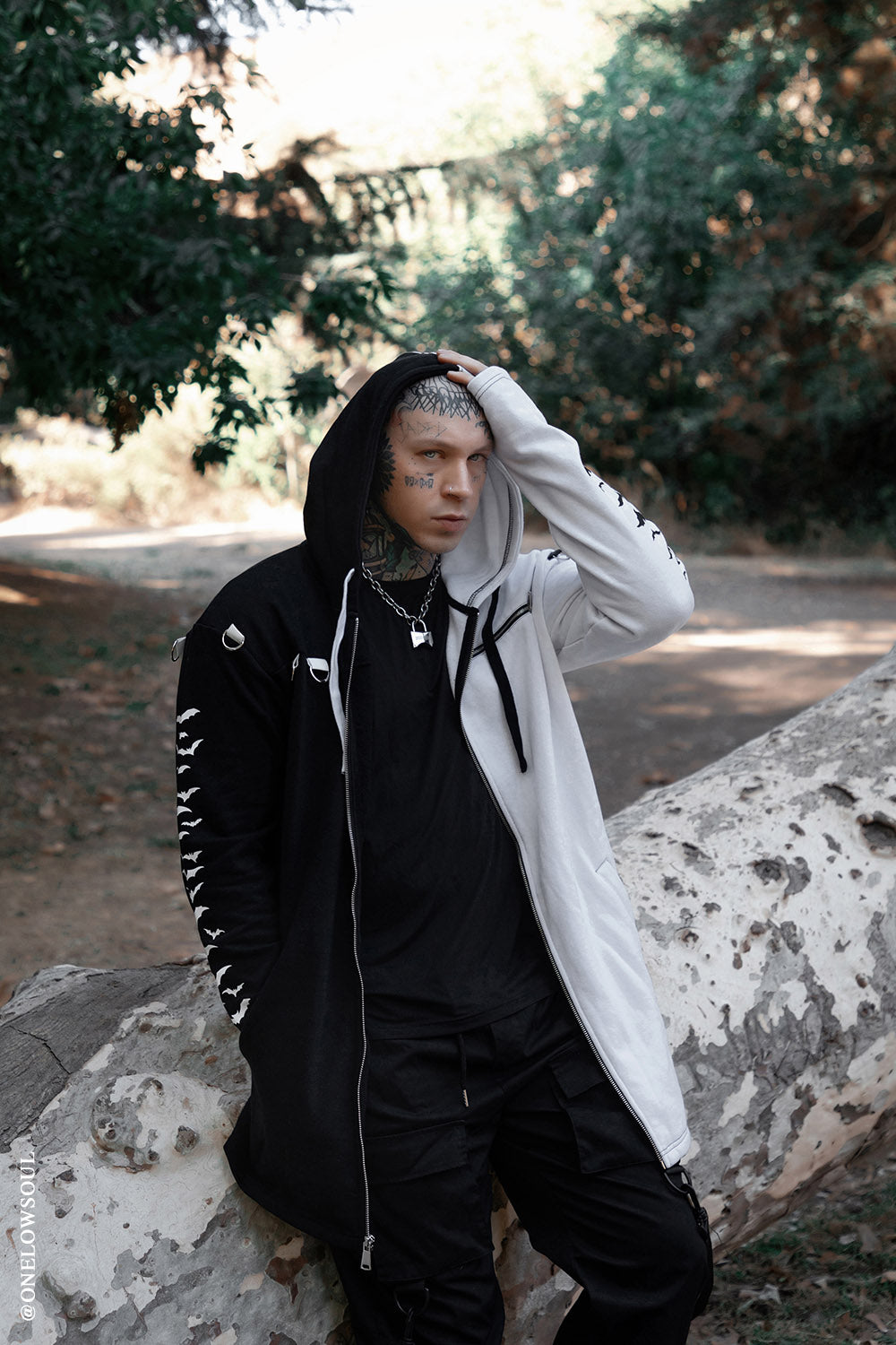 Split Mage Hoodie [Black/White]