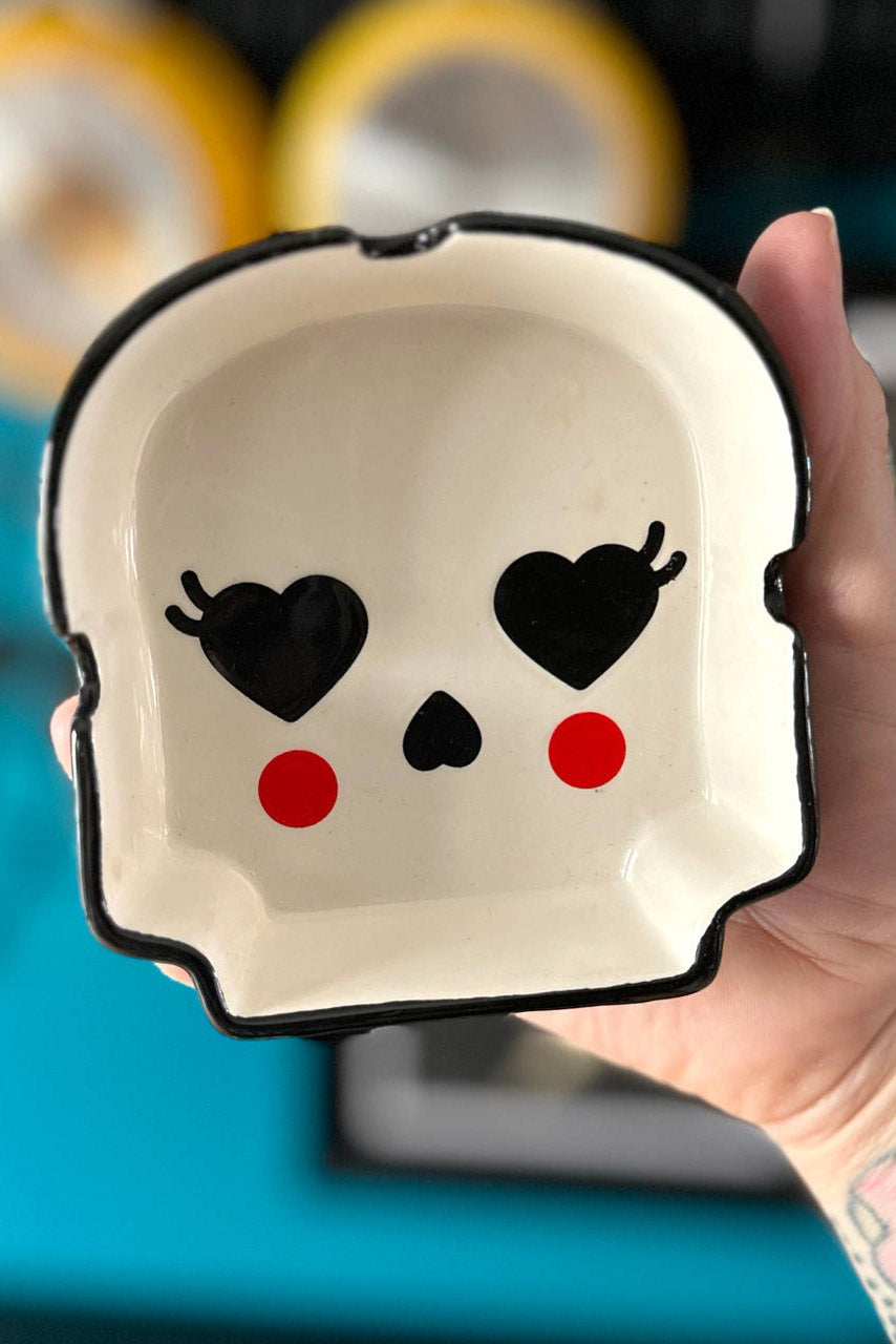 skull ash tray