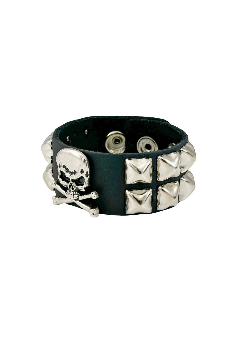 mens skull and crossbones pyramid stud bracelet 