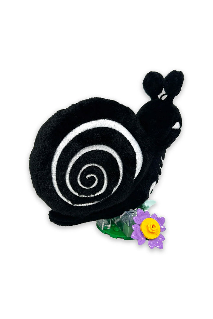 Plush snail keychain from vampirefreaks