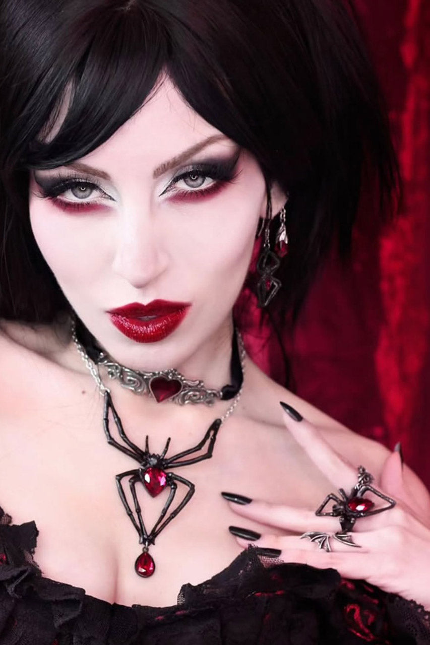 large spooky statement black widow spider ring