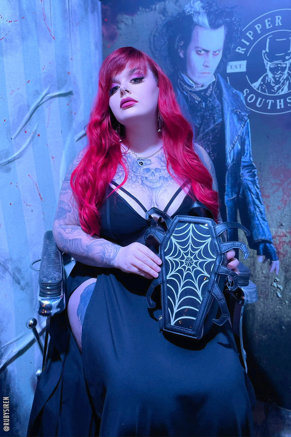 Bolso Ita con forma de ataúd de araña