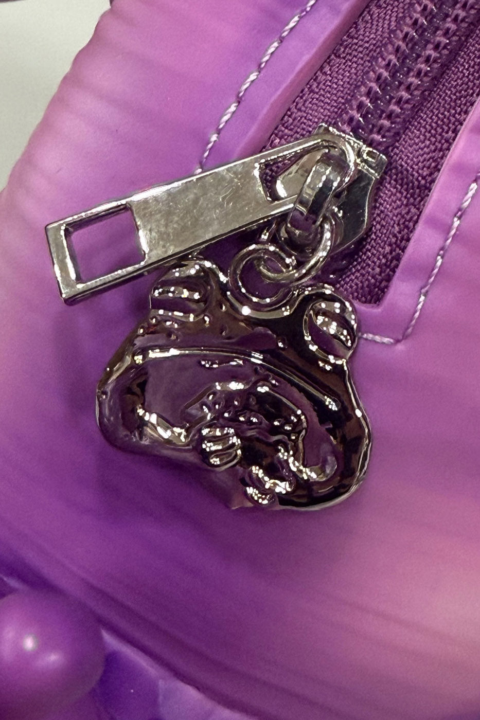 silver toad keychain