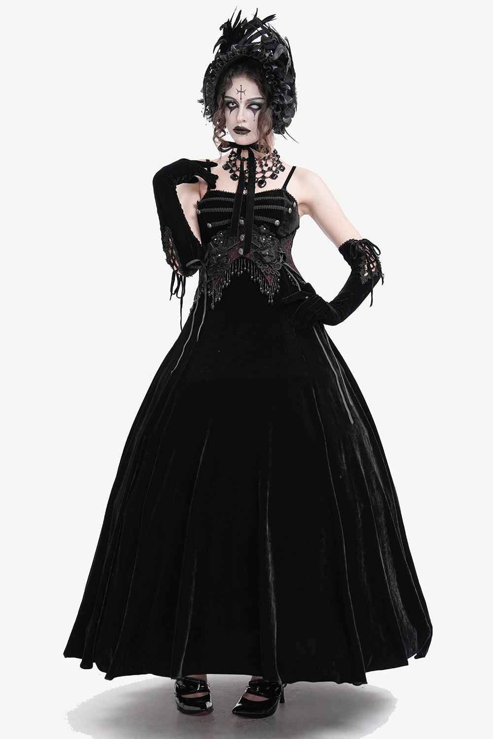 Glooming Embroidered Gothic Gown – VampireFreaks