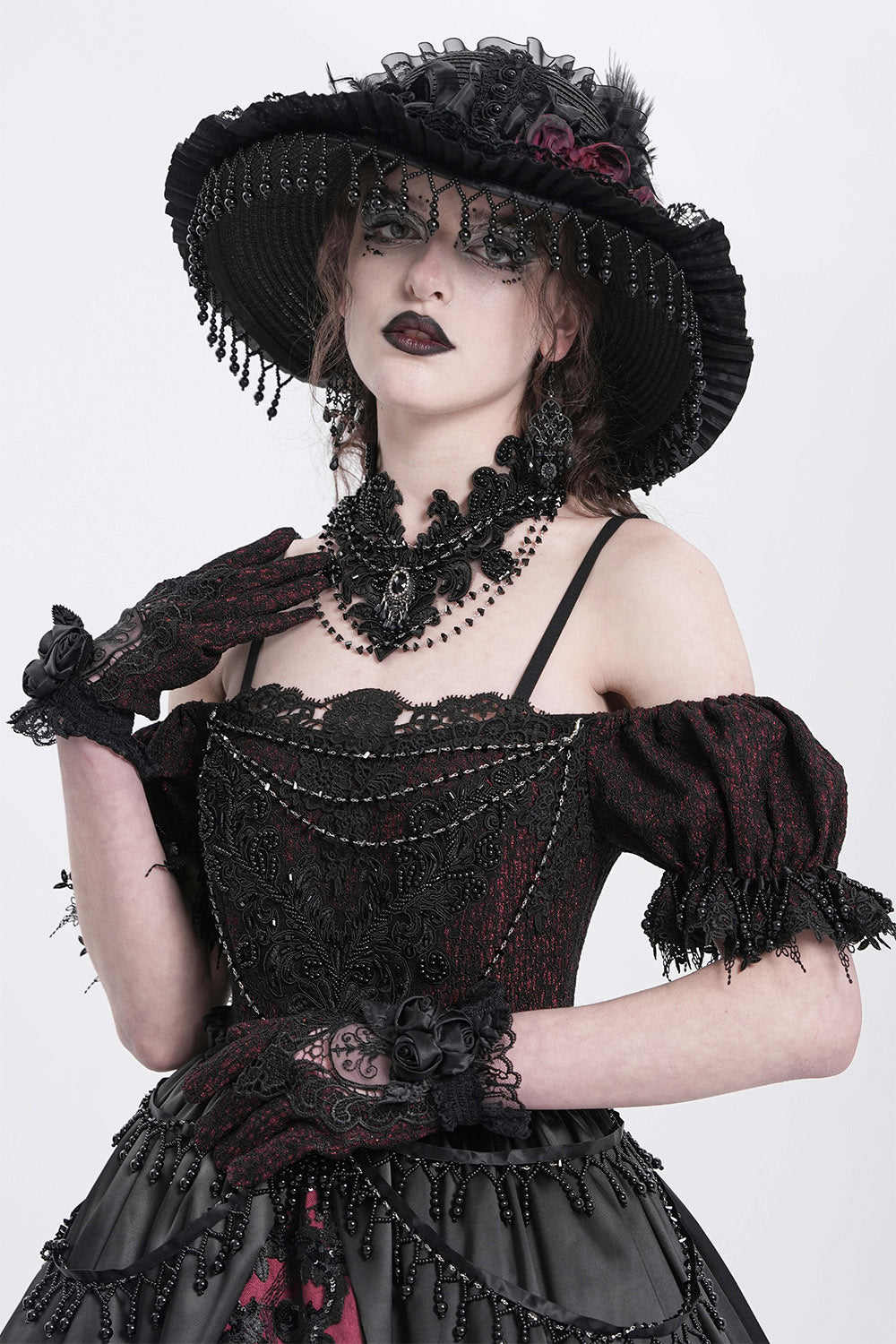 elegant regal gothic choker necklace