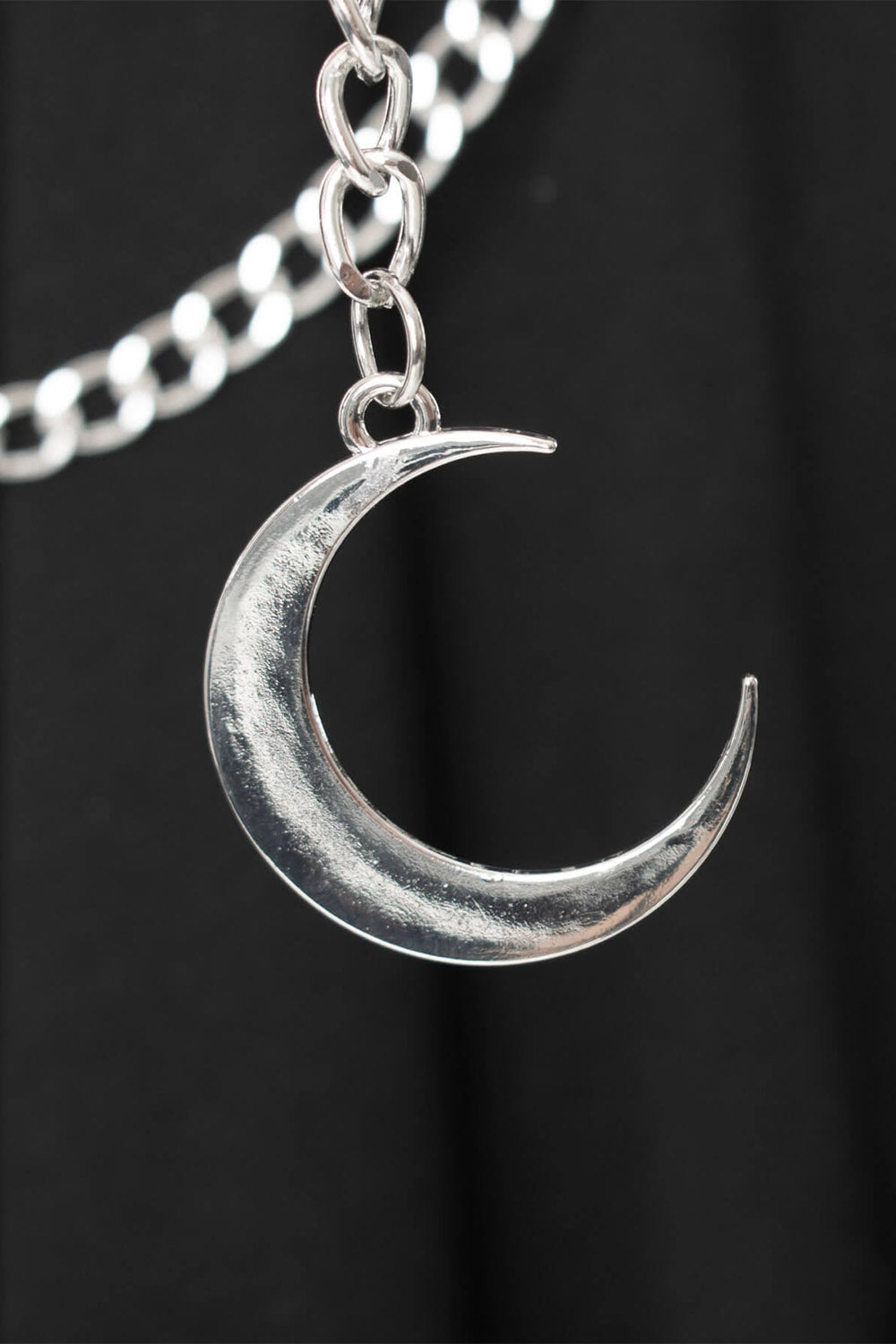 high-waisted moon belt 