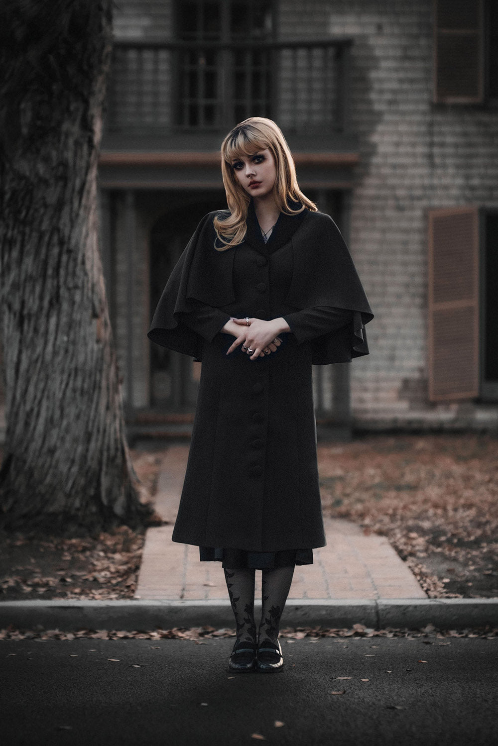 womens old fashioned gothic winter black coat