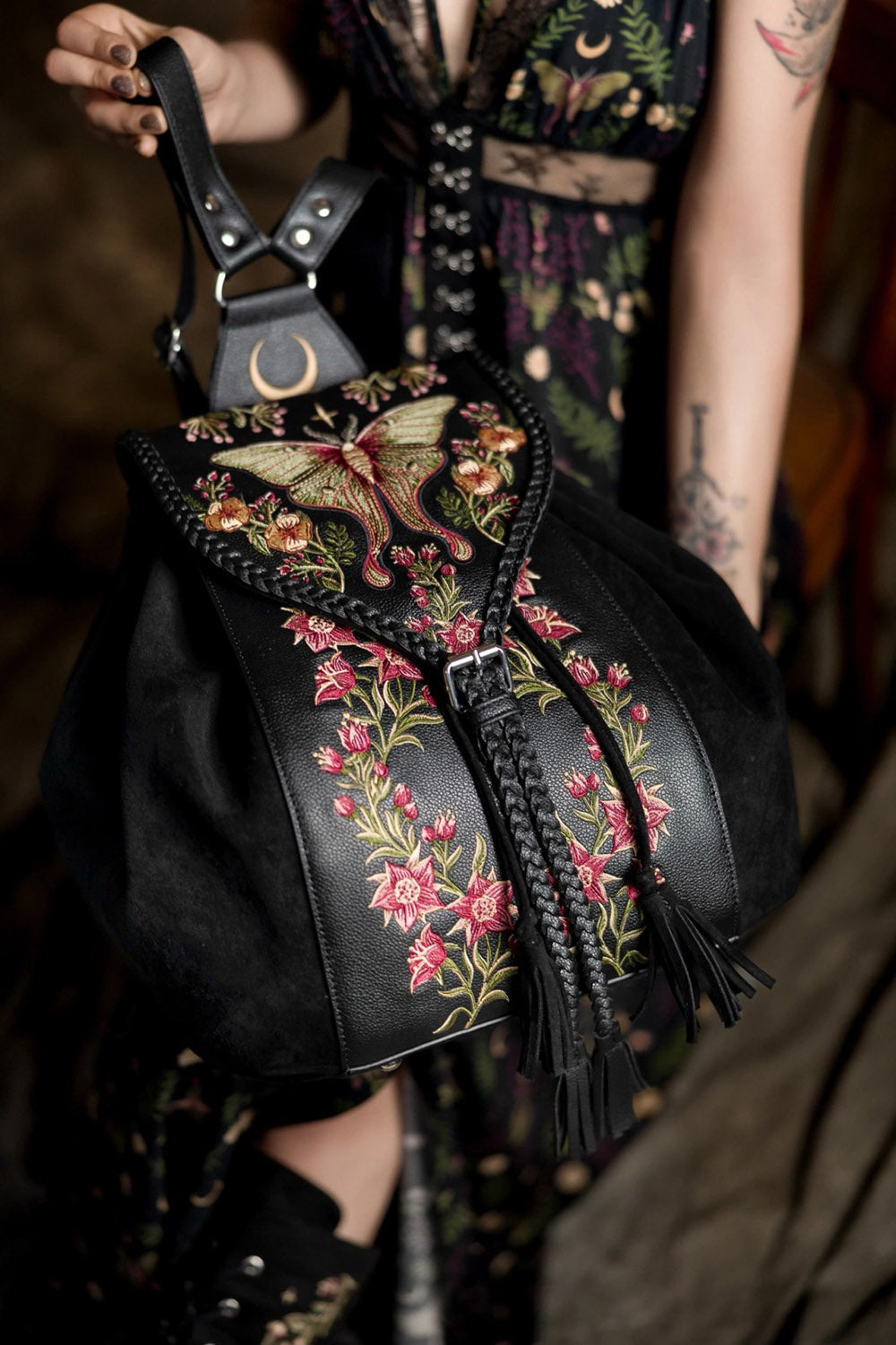 ren faire backpack by restyle 