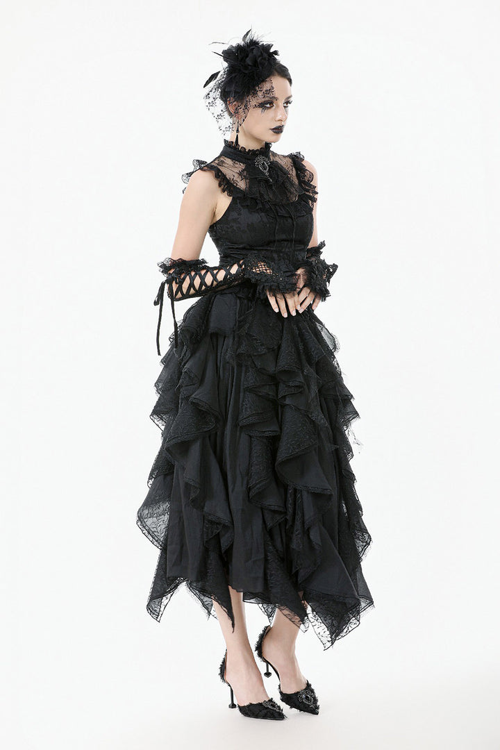 layered full skirt 