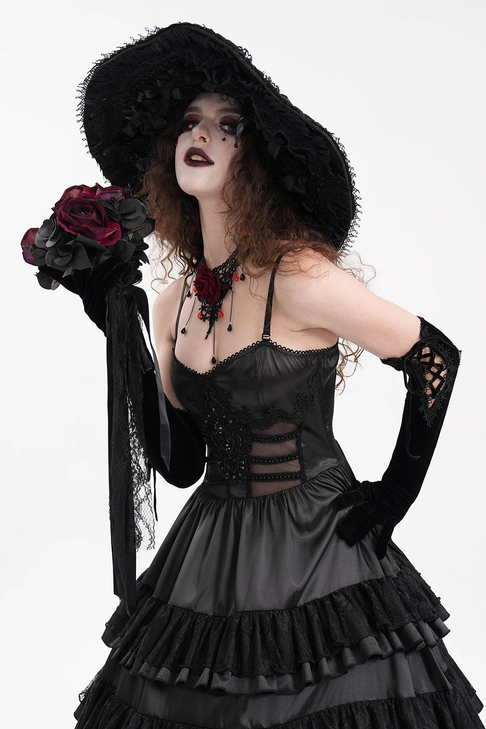 wide brimmed goth hat